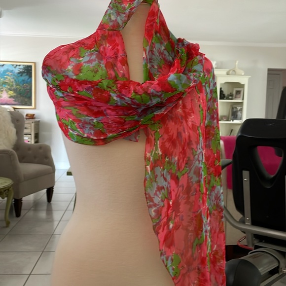 Vintage floral silk chiffon scarf - Picture 1 of 4